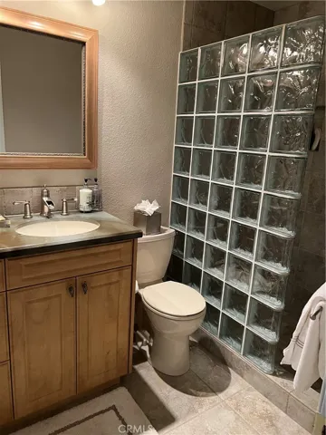 678 Vista Lago Circle N, Palm Desert, California 92211