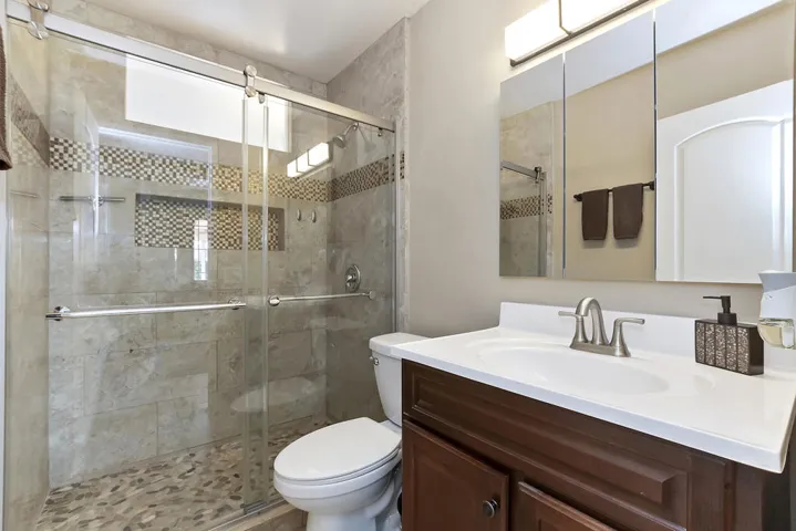 021_Bathroom