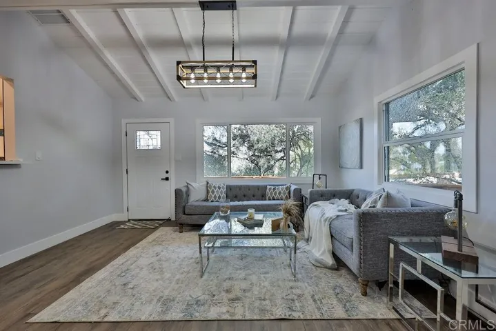 9638 Plimpton Road, La Mesa, California 91941