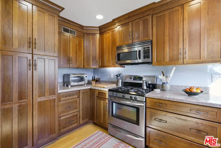 10030 Owensmouth Avenue 77, Chatsworth, California 91311