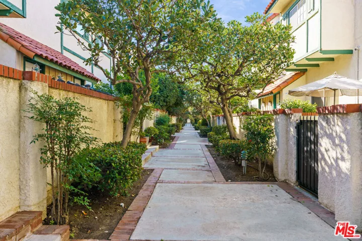 10030 Owensmouth Avenue 77, Chatsworth, California 91311