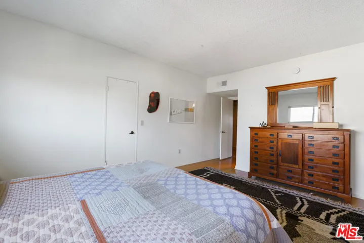 10030 Owensmouth Avenue 77, Chatsworth, California 91311