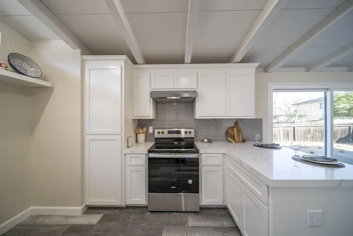 640 Walnut Lane, Hollister, California 95023