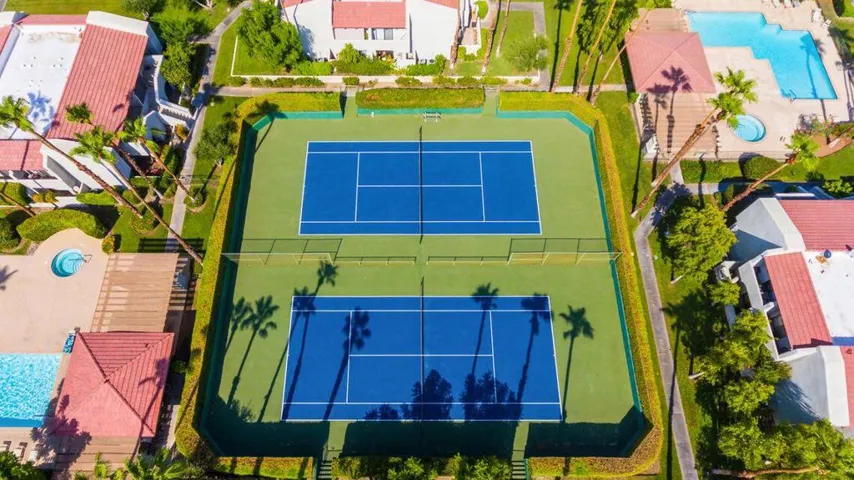 cv tennis courts