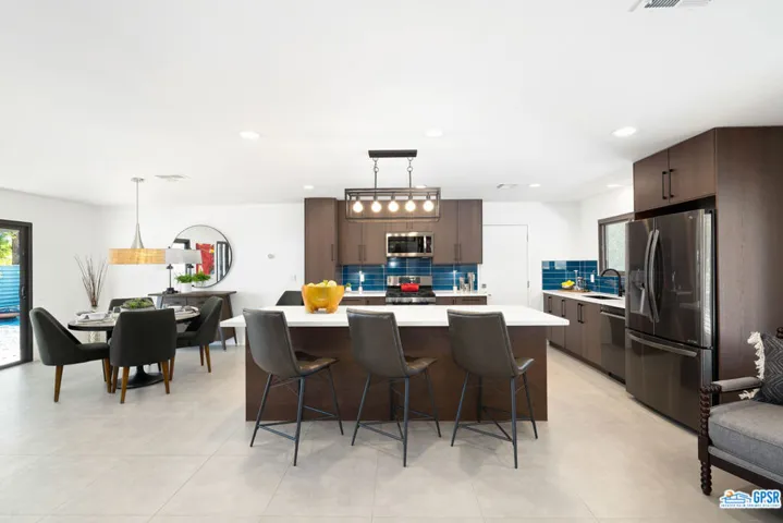 2150 N Cerritos Road, Palm Springs, California 92262