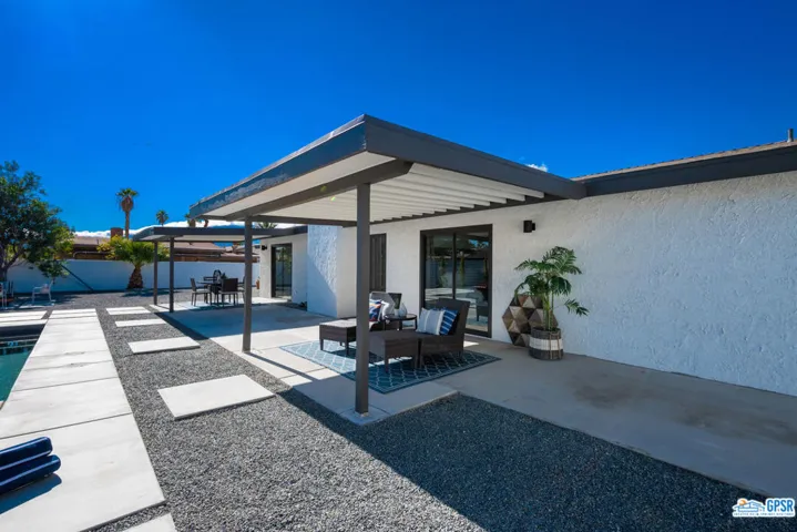 2150 N Cerritos Road, Palm Springs, California 92262