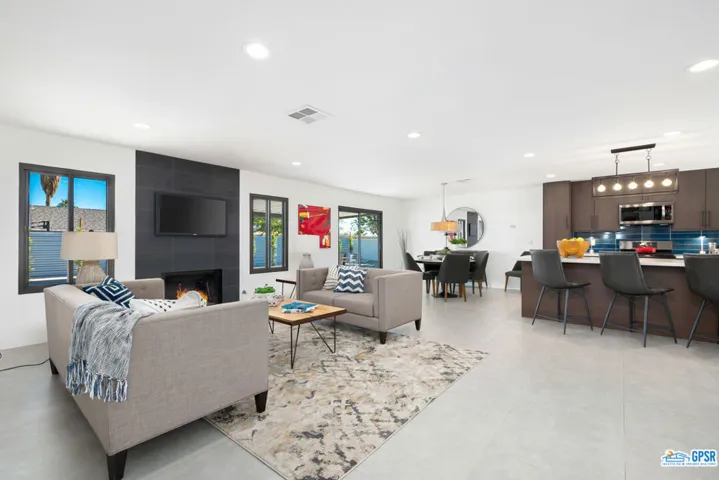 2150 N Cerritos Road, Palm Springs, California 92262