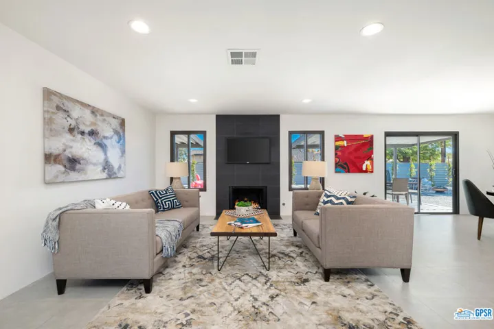 2150 N Cerritos Road, Palm Springs, California 92262