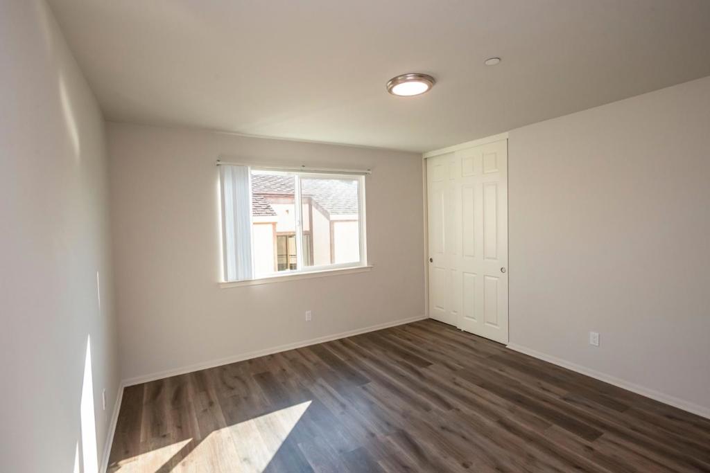 1007 Hemlock Avenue, California home-pic-14