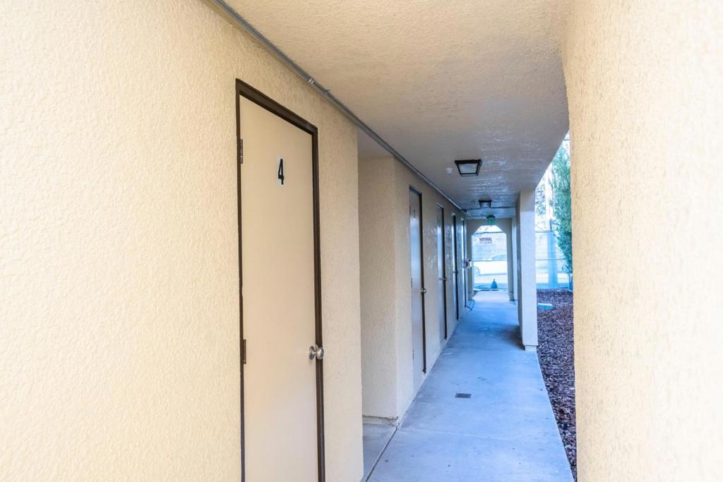 1007 Hemlock Avenue, California home-pic-19