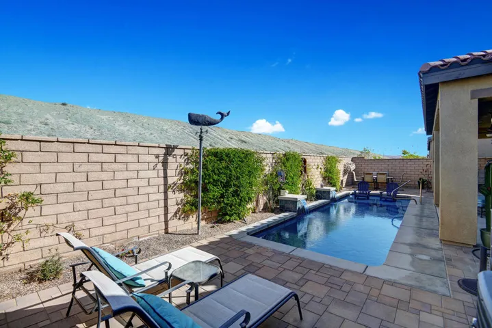 POOL.jpg mls