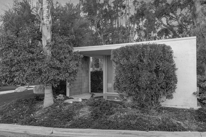 BACK OF HOME BLLACK AND WHITE.jpg mls