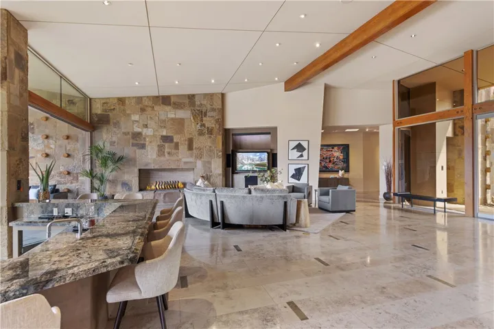 9 Rockcrest Drive, Rancho Mirage, California 92270