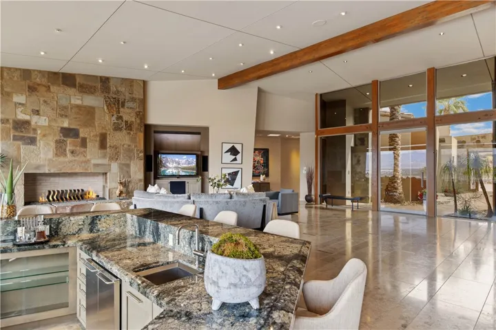 9 Rockcrest Drive, Rancho Mirage, California 92270