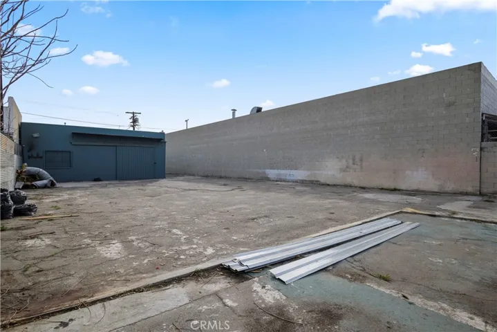 11023 Sherman Way, Sun Valley, California 91352
