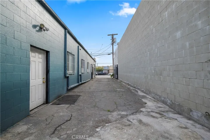 11023 Sherman Way, Sun Valley, California 91352