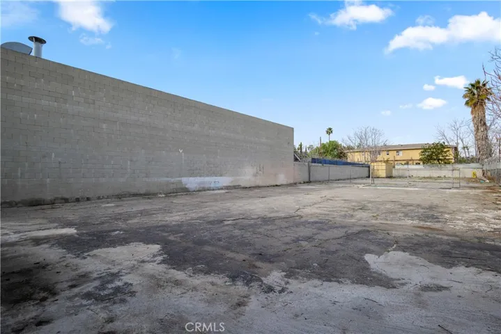 11023 Sherman Way, Sun Valley, California 91352