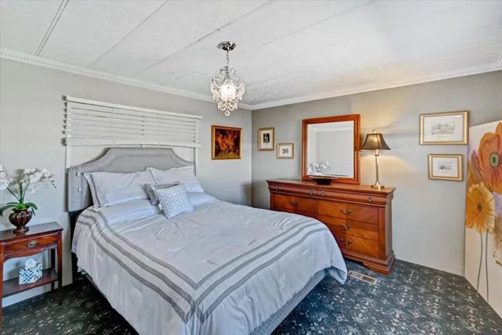 22-51555 Monroe Street 25-22
