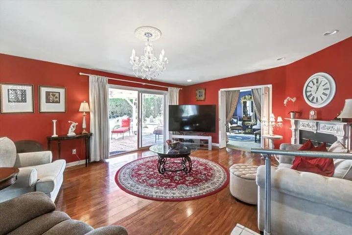 12-51555 Monroe Street 25-12