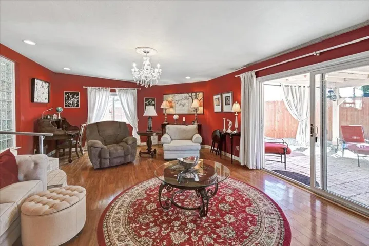 13-51555 Monroe Street 25-13