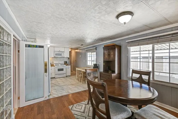 07-51555 Monroe Street 25-7