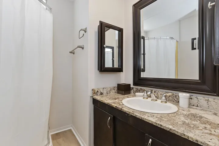 016_Bathroom 116 Logenita