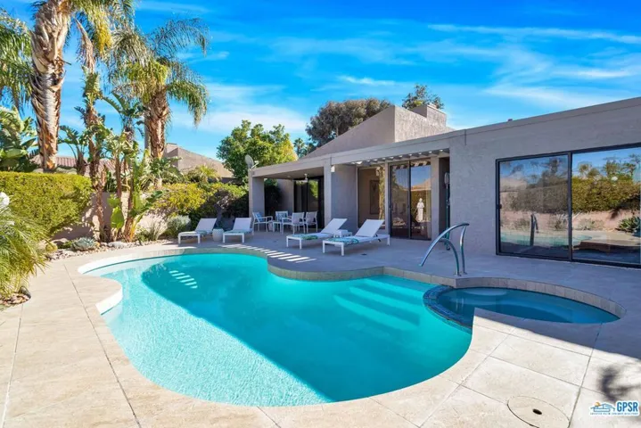 984 Sundance Circle, Palm Springs, California 92262