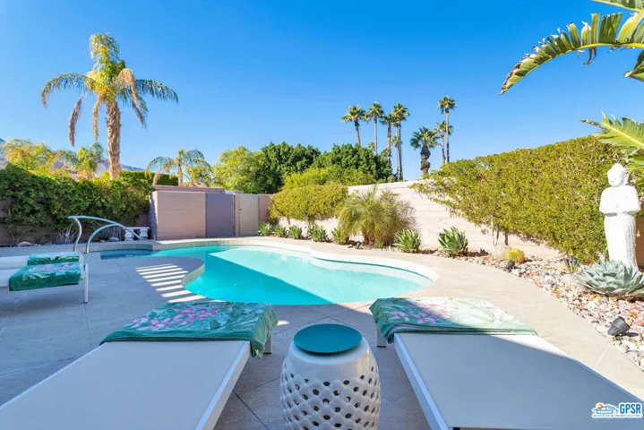 984 Sundance Circle, Palm Springs, California 92262