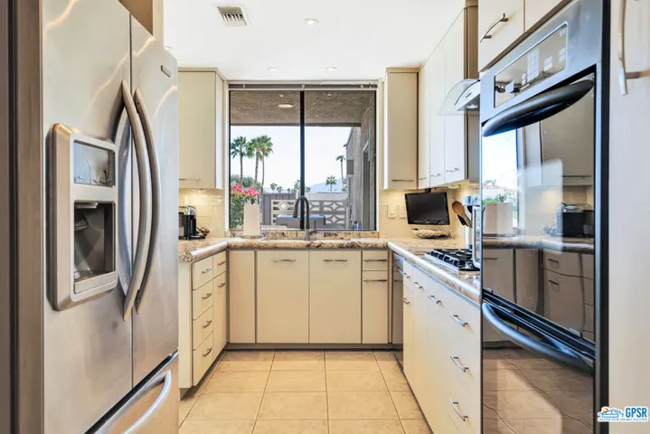 984 Sundance Circle, Palm Springs, California 92262