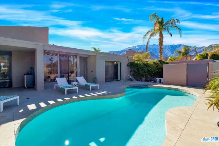 984 Sundance Circle, Palm Springs, California 92262