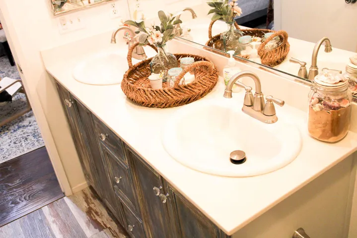 Master Bath (1)