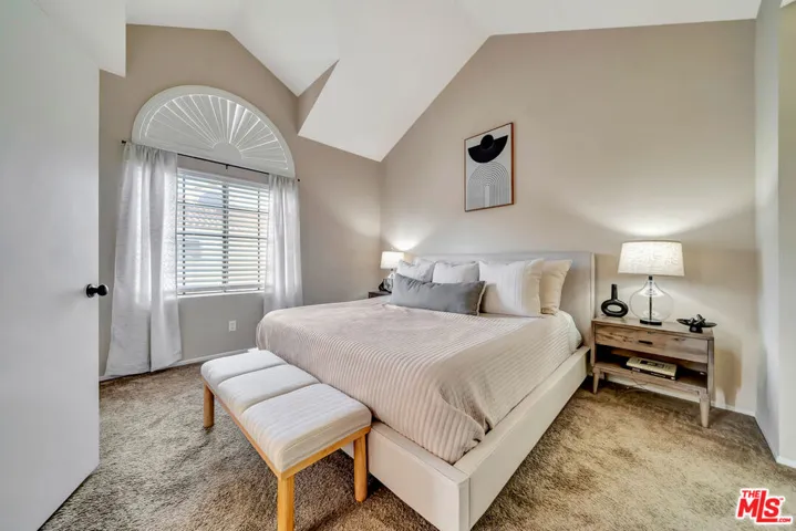 18203 Flynn Drive 5112, Canyon Country, California 91387