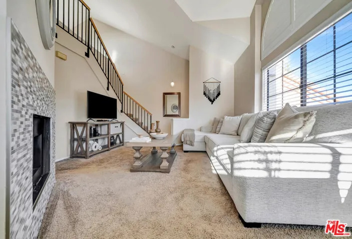 18203 Flynn Drive 5112, Canyon Country, California 91387