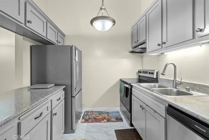 830 Camino Real 203, Redondo Beach, California 90277