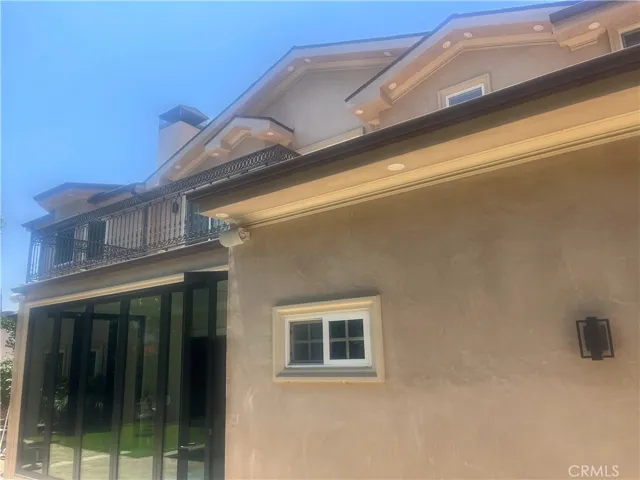 5328 Alcove Avenue, Valley Village, California 91607