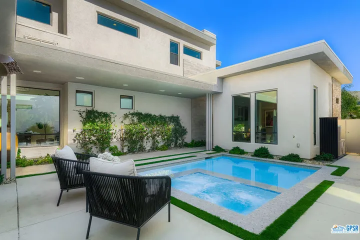 141 Blue Moon Drive, Palm Springs, California 92262