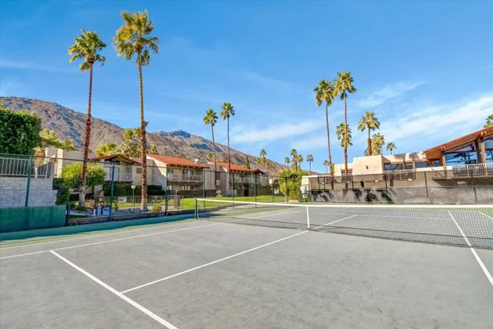 35-2180 South Palm Canyon Drive Unit 33-