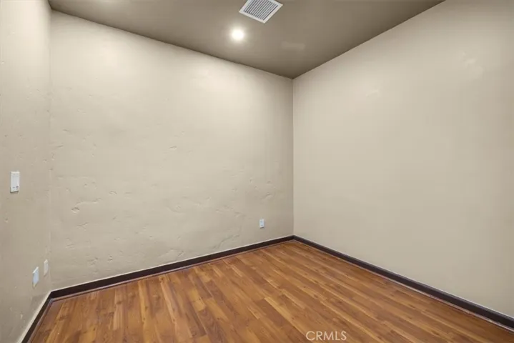2705 N Sepulveda Boulevard, Manhattan Beach, California 90266