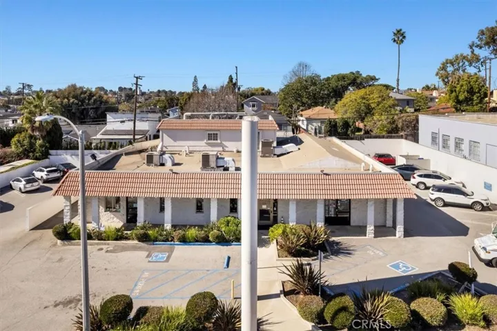 2705 N Sepulveda Boulevard, Manhattan Beach, California 90266