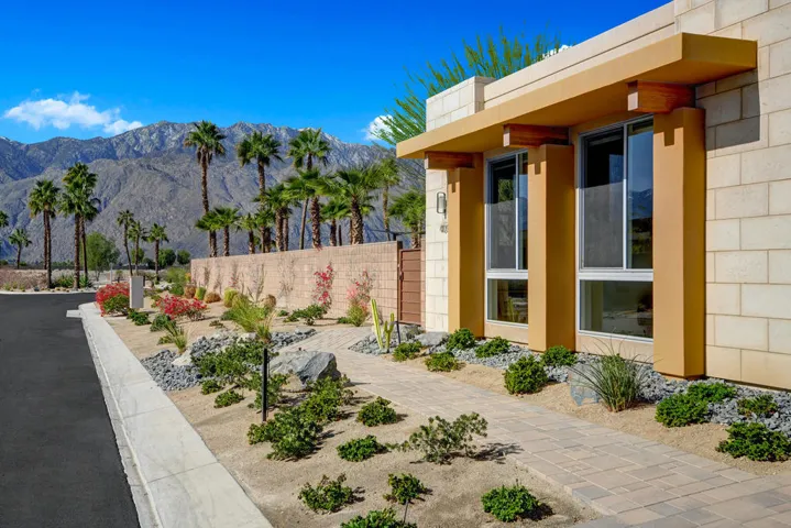 FRONT TO MOUNTAINS MLS