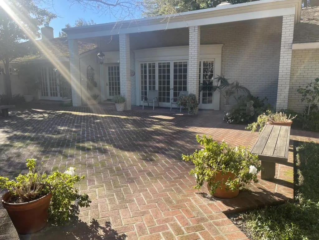 9 Betty Lane, California home-pic-4