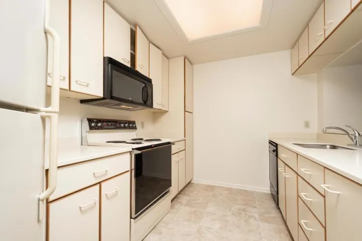 1 Baldwin Avenue 516, San Mateo, California 94401