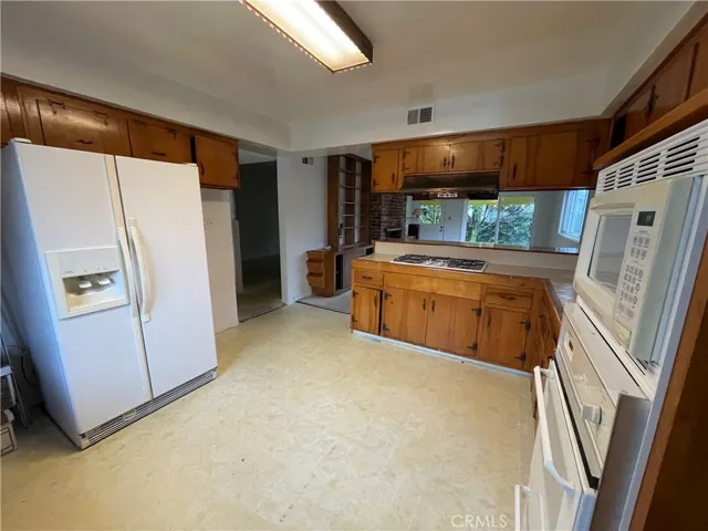 529 Avenue F, Redondo Beach, California 90277