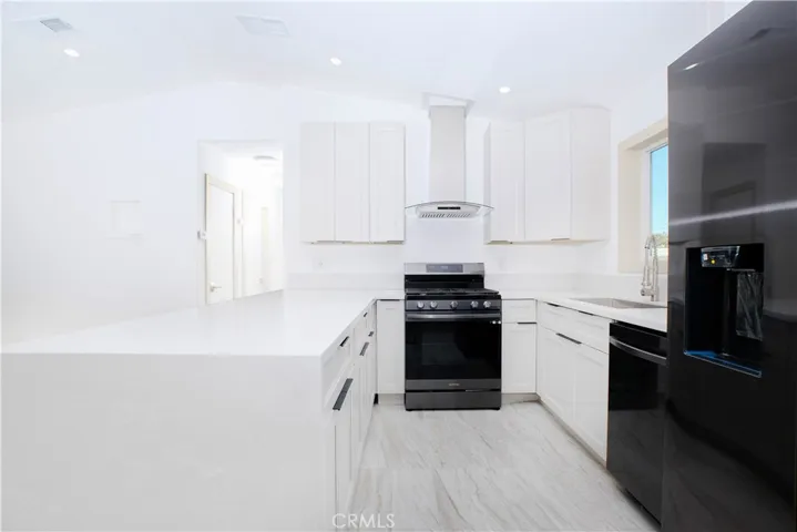 68720 Tortuga Road, Cathedral City, California 92234