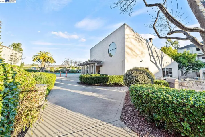 25930 Kay Ave 302, Hayward, California 94545
