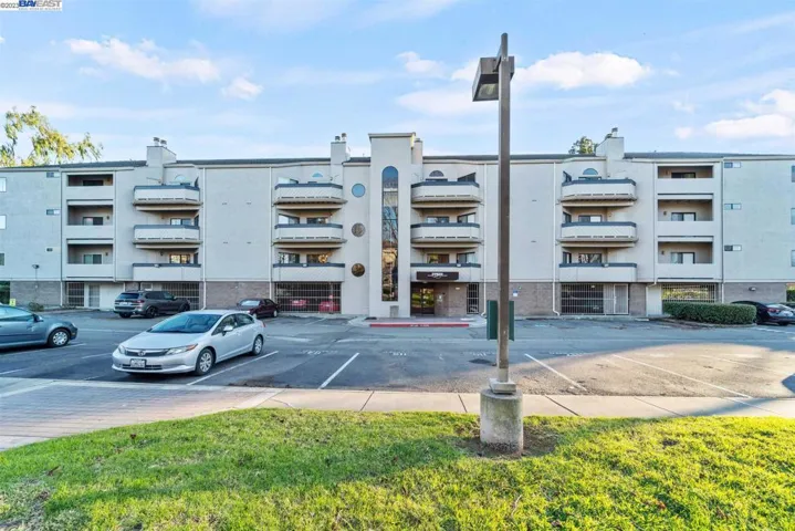 25930 Kay Ave 302, Hayward, California 94545