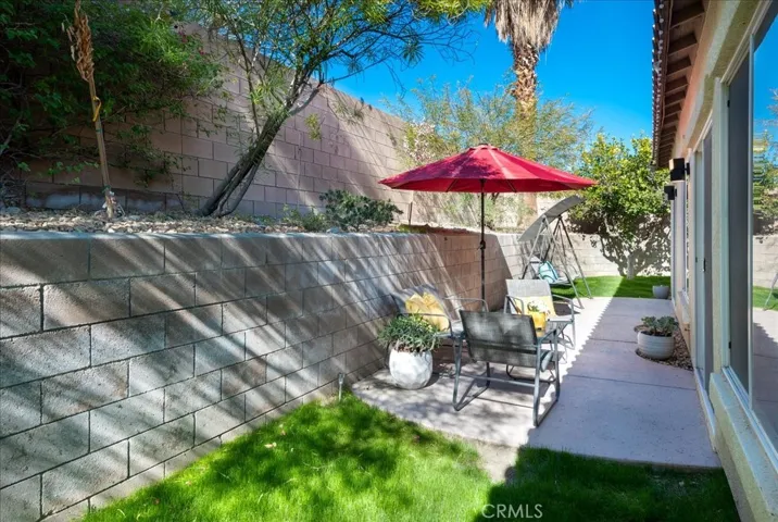 Green grass and shade for those hot days.