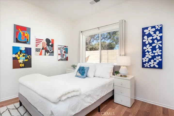 Guest Bedroom with queen sized bed.
