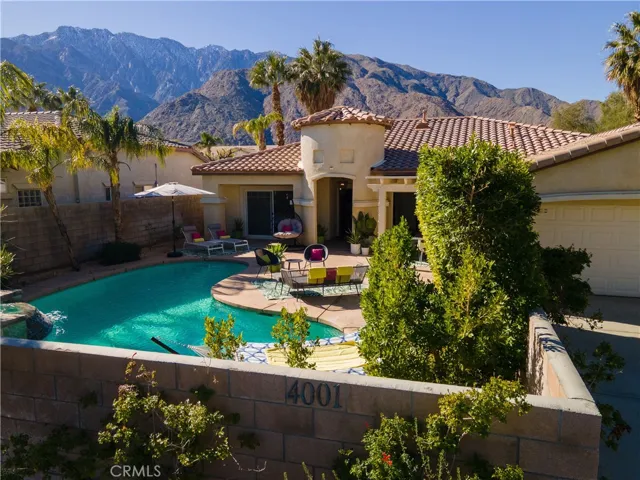 Welcome to 4001 Vista Verde in Mountain Gate.
