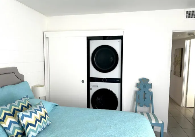 Laundry in Unit